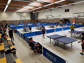 Sehr gut besuchte Halle